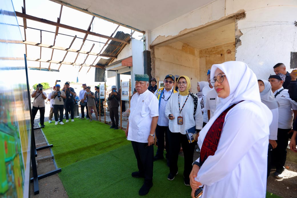 bareng-bupati-ipuk,-menteri-basuki-cek-revitalisasi-pasar-destinasi-eks-kantor-dagang-inggris