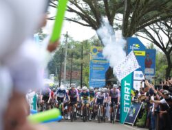 Waketum PB ISSI Lepas Etape Pertama Tour de Banyuwangi Ijen
