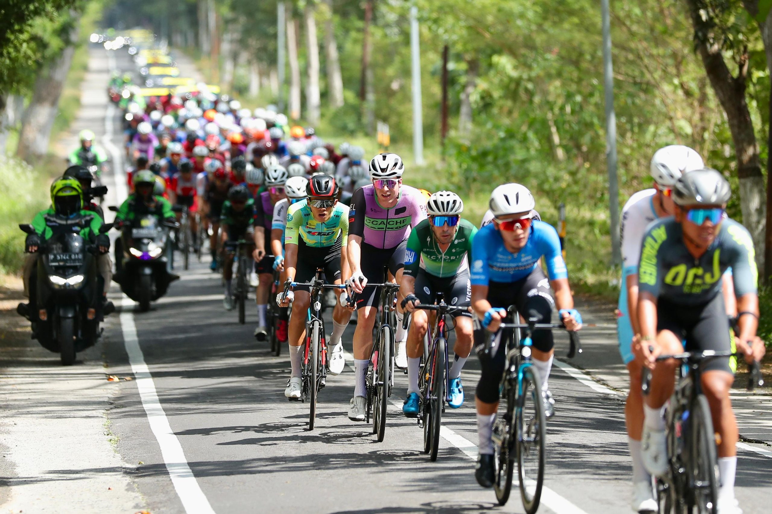 rute-berbukit-dan-menantang-menunggu-di-etape-2-tour-de-banyuwangi-ijen-2024