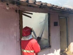 Kebakaran Hebat Hanguskan Satu Rumah Kontrakan, Kerugian Capai 120 Juta Rupiah