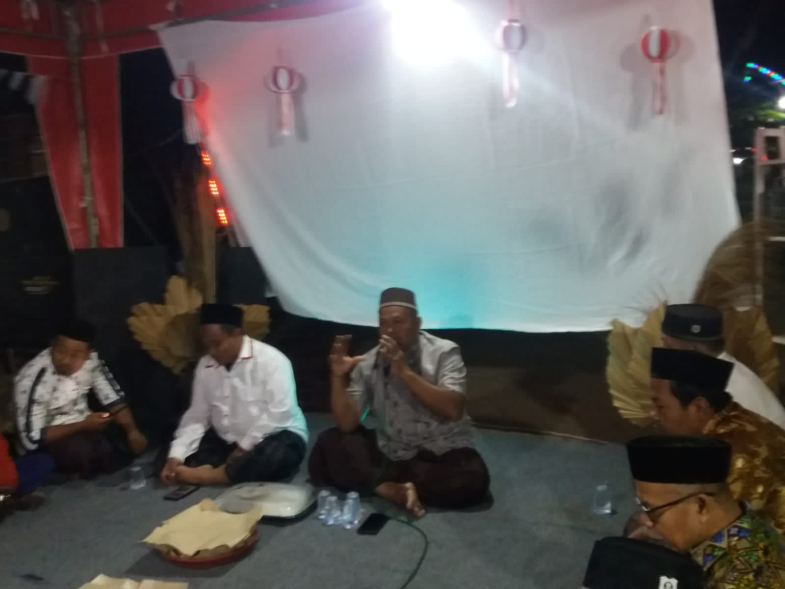 warga-dusun-krajan-rw-4-kalibarukulon-gelar-malam-tasyakuran-hut-kemerdekaan-ri-ke-79