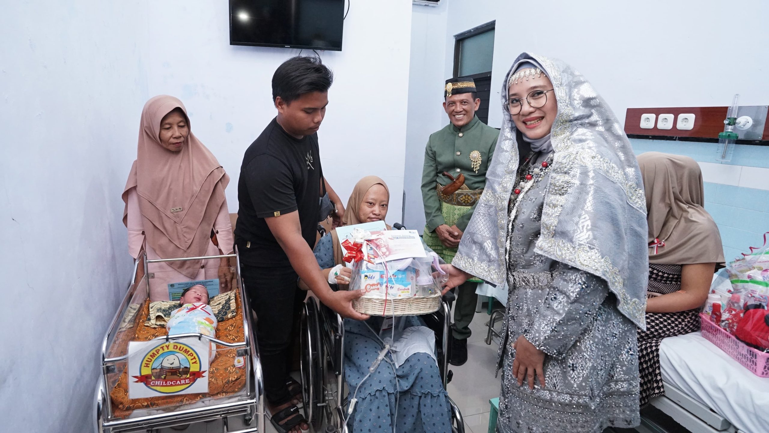 maknai-kemerdekaan,-bupati-ipuk-ajak-masyarakat-galakkan-hidup-sehat