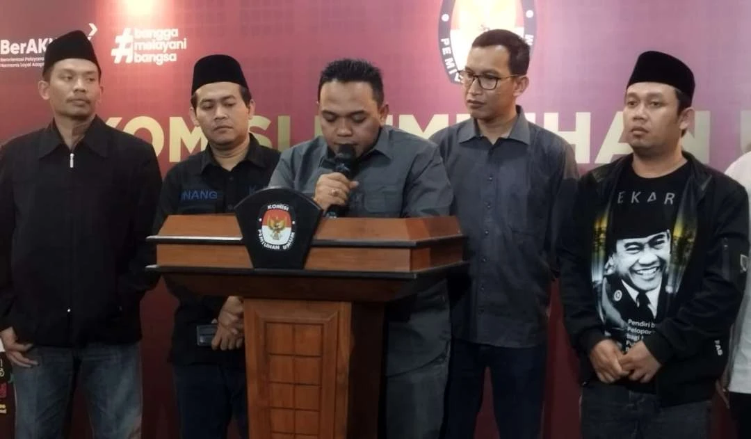 pendaftaran-pilkada-banyuwangi-ditutup,-bawaslu:-dua-pasangan-sudah-sesuai-prosedur