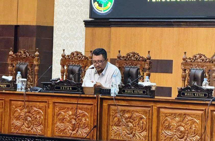 dprd-banyuwangi-bentuk-enam-fraksi,-empat-dipimpin-srikandi