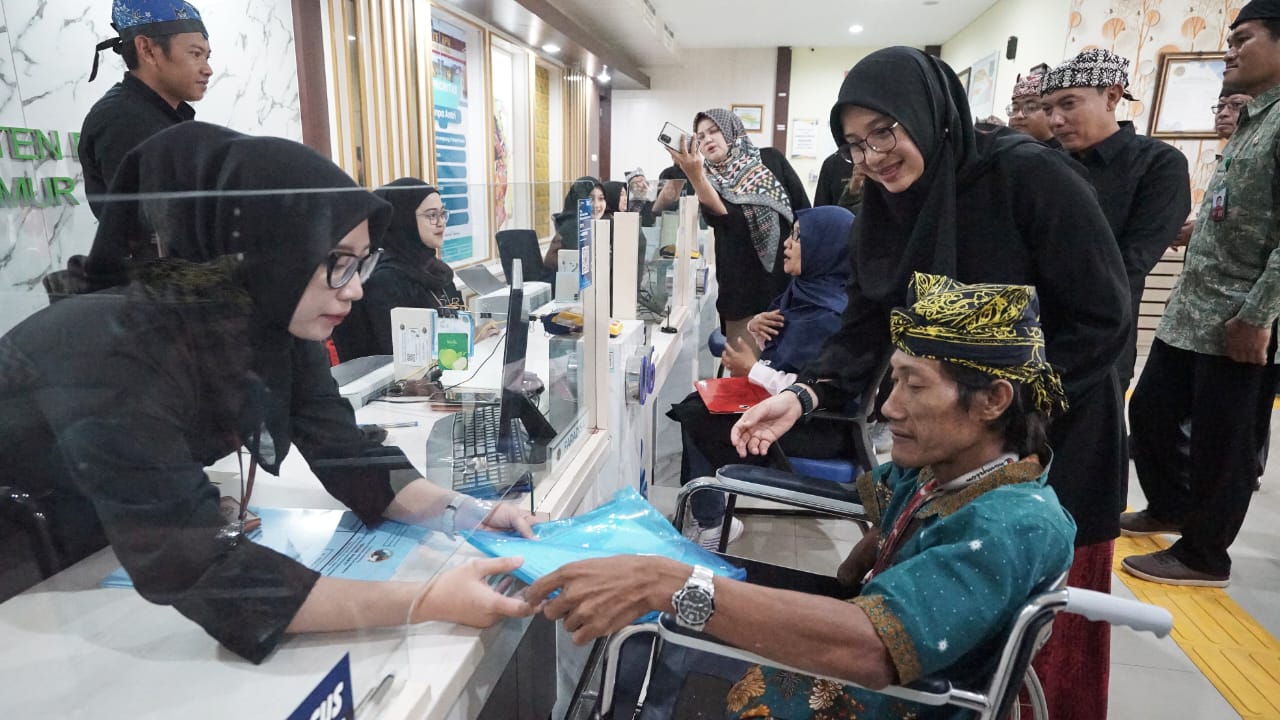 kantor-pelayanan-publik-di-banyuwangi-kian-ramah-lansia-dan-disabilitas