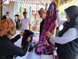 Lestarikan Tenun Khas Banyuwangi, Pemkab Banyuwangi Libatkan Penenun Sebagai Mentor Pelatihan
