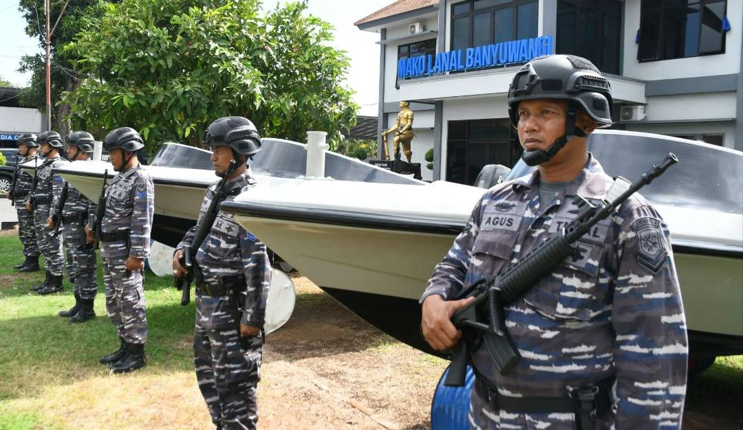 tiga-speed-boat-baru-perkuat-tugas-pengamanan-pos-tni-al-lanal-banyuwangi