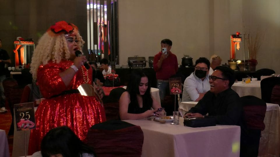 swiss-belinn-kemayoran-sambut-tahun-baru-2025-dengan-the-colorful-party