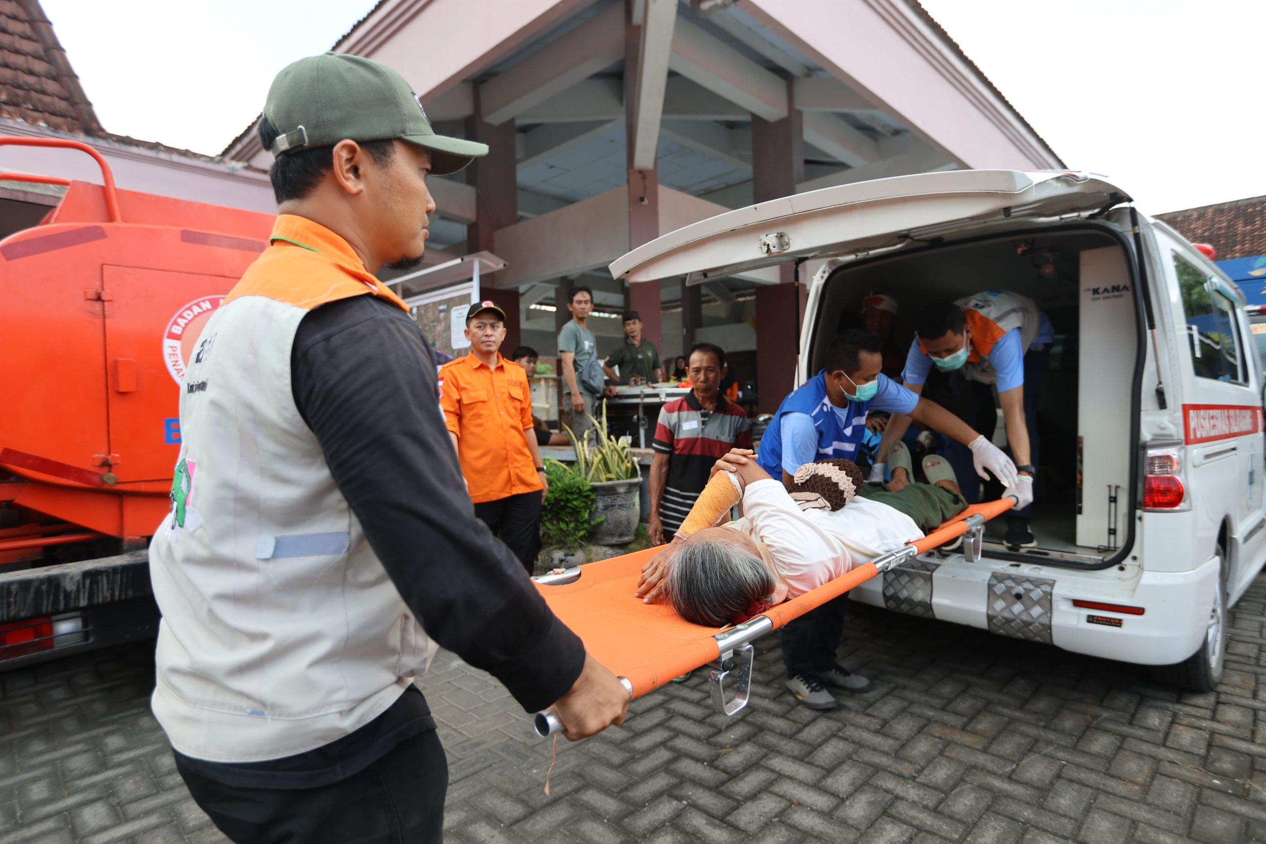 tingkatkan-kesiapsiagaan-warga,-banyuwangi-rutin-gelar-simulasi-evakuasi-bencana