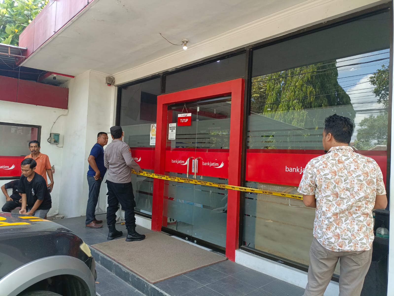 bank-jatim-dibobol,-pelaku-sekap-karyawan-dan-bawa-kabur-server-cctv
