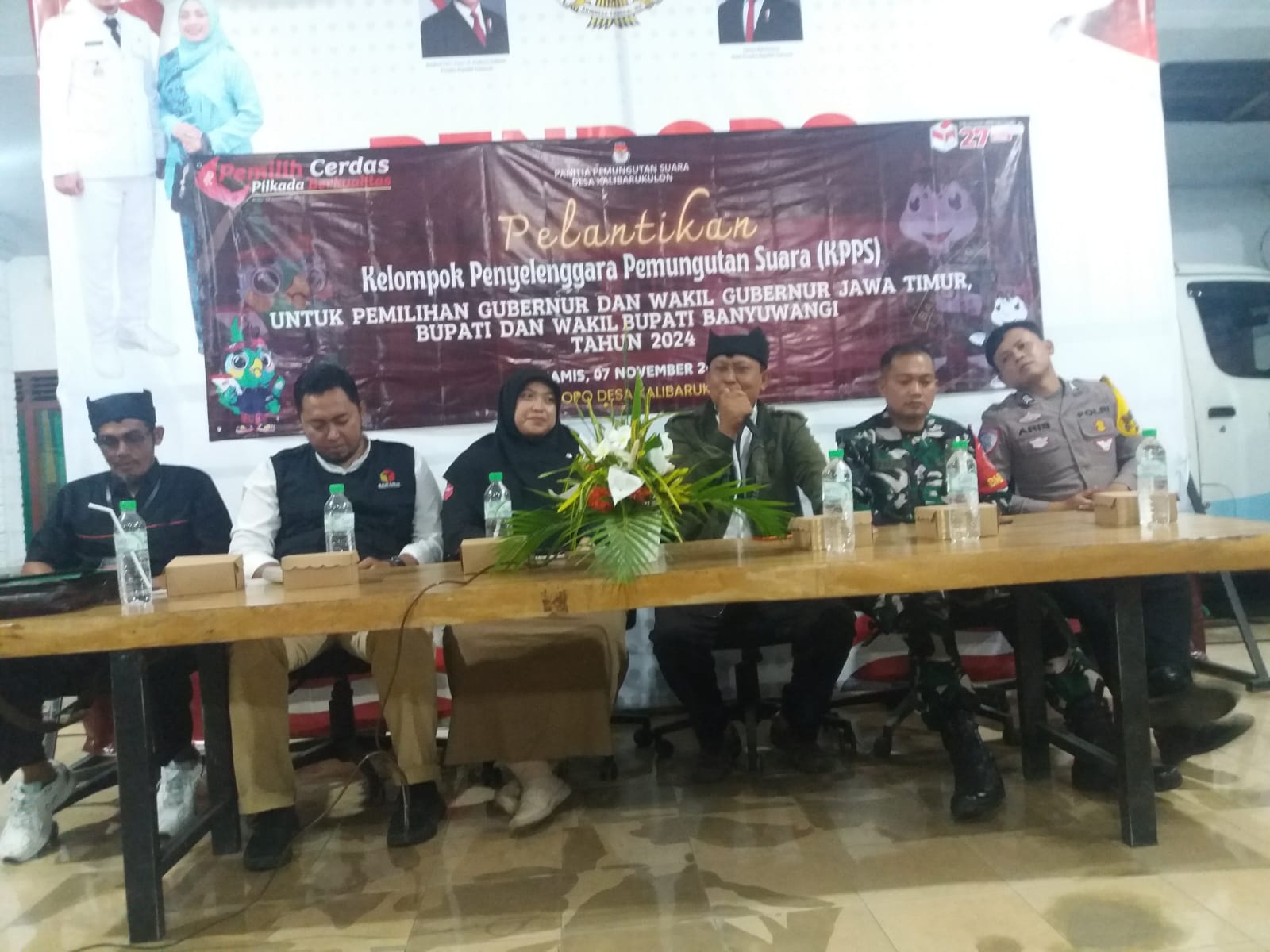 pelantikan-dan-sumpah-janji-98-kpps-desa-kalibaru-kulon-pilkada-2024