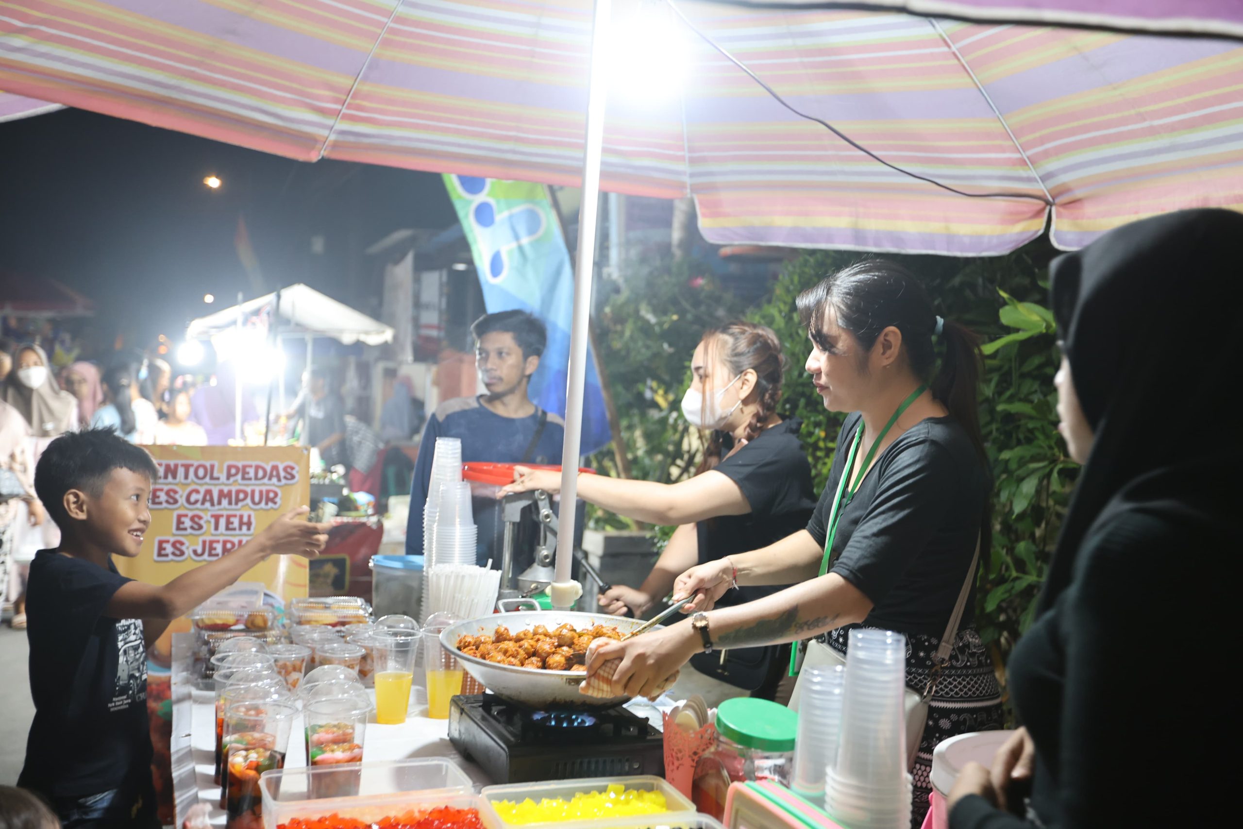 menikmati-kuliner-banyuwangi-di-bazar-kampoeng-cungking