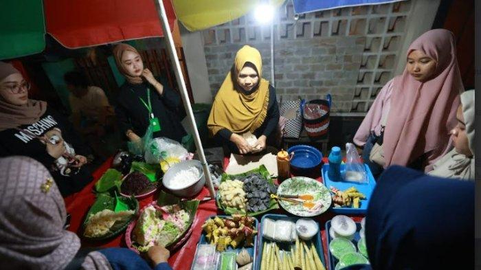 sensasi-kuliner-tradisional-banyuwangi-di-bazar-kampoeng-cungking-–-tribunjatim.com