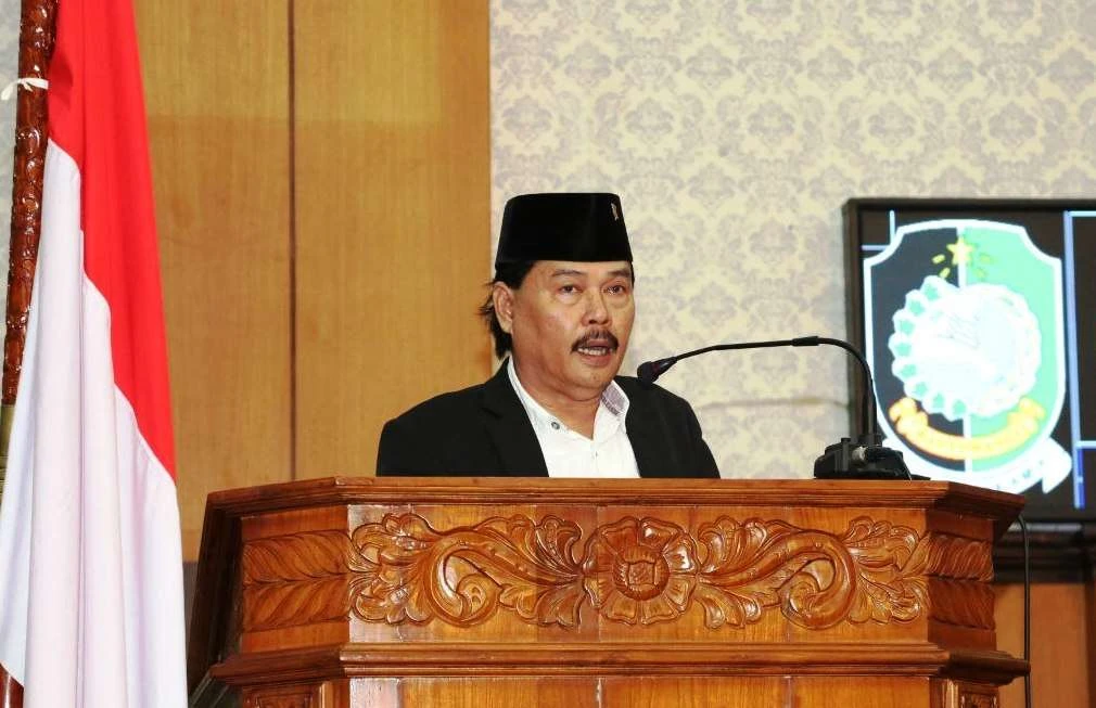 wakil-ketua-dprd-banyuwangi-usulkan-bantuan-untuk-bagi-keluarga-warga-miskin-meninggal-dunia