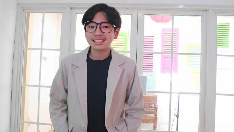 sambut-hargunas-2024,-kenneth-trevi-rilis-lagu-“guru”-dan-“mak-jreng”