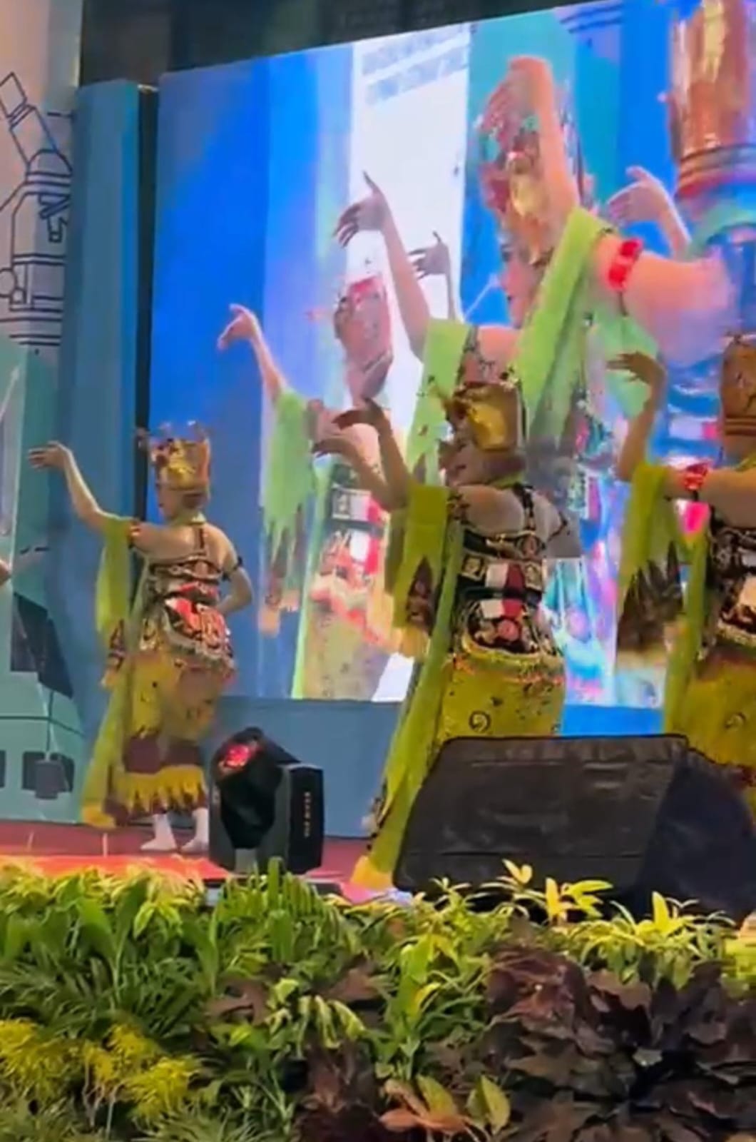 dapat-apresisasi-penampilan-,-delapan-siswi-smpn-2-rogojampi-dalam-ajang-asmopss