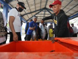 Dorong Konsumsi Ikan, Banyuwangi Gelar Fish Market Festival