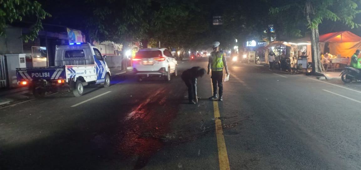 minibus-tabrak-pengendara-motor-di-rogojampi,-korban-tewas-di-rumah-sakit