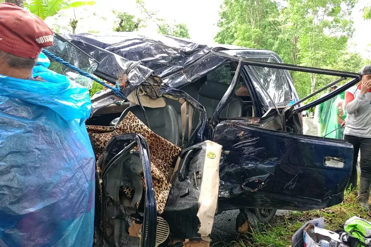 panther-tubruk-pohon,-2-warga-genteng-tewas-di-jalur-kawah-ijen-banyuwangi
