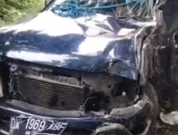 Rem Blong, Mobil Isuzu Panther Tabrak Pohon: Dua Tewas, Tiga Luka Berat