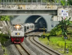 Motor Tabrak KA Argo Semeru, Lokomotif Alami Kerusakan, Perjalanan Terganggu