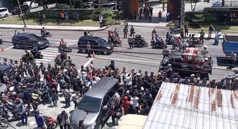 pendukung-ali-maki-ali-ruchi-minta-bawaslu-jaga-keadilan-dalam-pengawasan-pemilu-banyuwangi