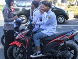 Diduga Bolos Sekolah, 3 Siswa Terjaring Razia, Tidak Mengenakan Helm, Salah Satu Siswa Pakai Anting