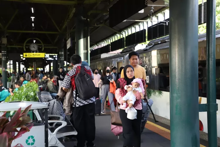 tiket-kereta-api-libur-nataru-masih-tersedia,-segini-jumlah-seluruh-tiket-yang-disediakan