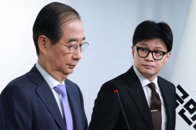 lolos-pemakzulan,-presiden-korea-selatan-diskors-partai-berkuasa-–-times-banyuwangi