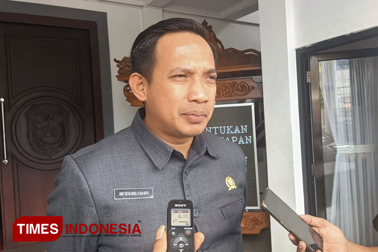 kasus-hiv/aids-meningkat,-dprd-pacitan-minta-edukasi-dan-skrining-diperkuat-–-times-banyuwangi
