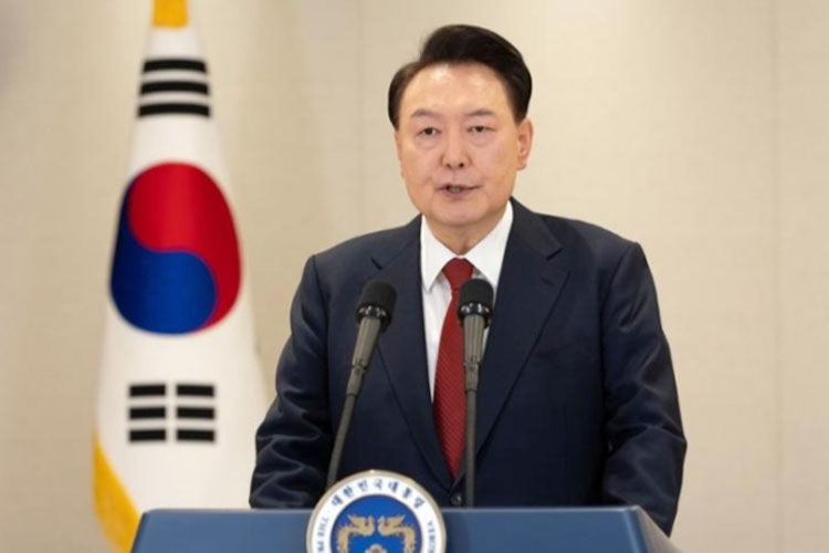 presiden-korea-selatan-gigih-perjuangkan-alasannya-berlakukan-darurat-militer-–-times-banyuwangi
