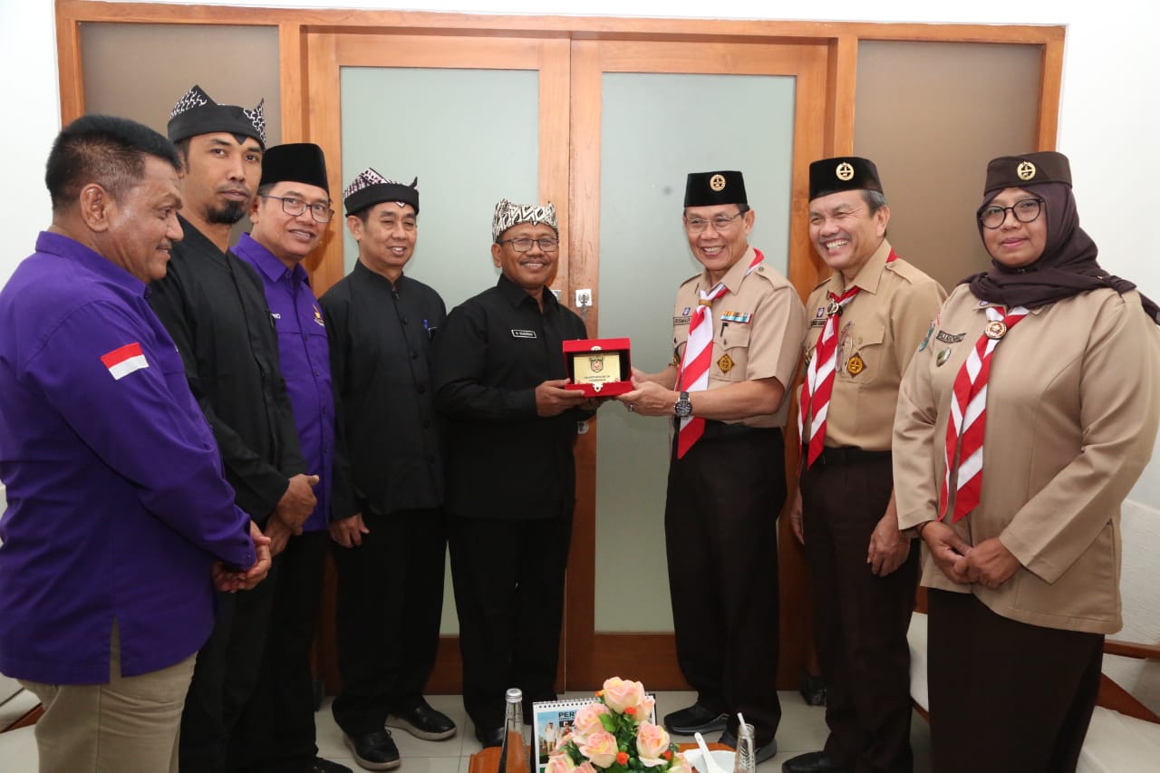 kunker-ke-banyuwangi,-wakil-walikota-samarinda-tertarik-cara-banyuwangi-cetak-pramuka-garuda