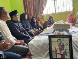 Pemain dan Manajemen Persewangi Antarkan Jenazah Syamsuddin Batola sampai ke Maros
