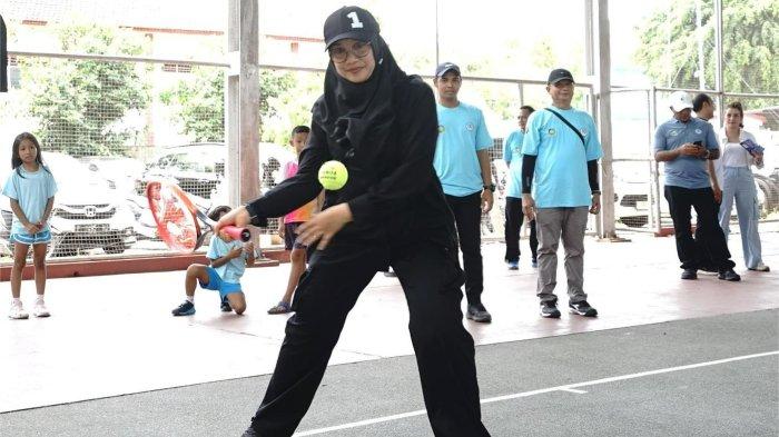 lagi-digandrungi-masyarakat-dan-jadi-lifestyle,-banyuwangi-gelar-kejurkab-tenis-–-tribunjatim.com