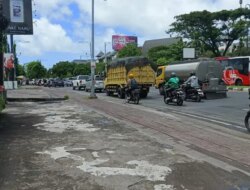 Jelang Libur Nataru, Kepadatan Arus Lalu Lintas Mulai Terasa di Denpasar Bali – Radar Banyuwangi