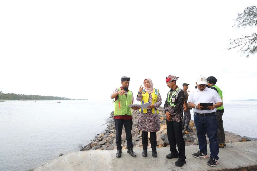 bupati-banyuwangi-cek-destinasi-hadapi-nataru,-pastikan-kesiapan-aspek-keamanan-dan-keselamatan