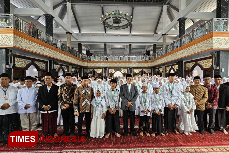 menag-ri-apresiasi-wisuda-tahfidz-juz-30-pelajar-mi-se-kabupaten-jombang-–-times-banyuwangi