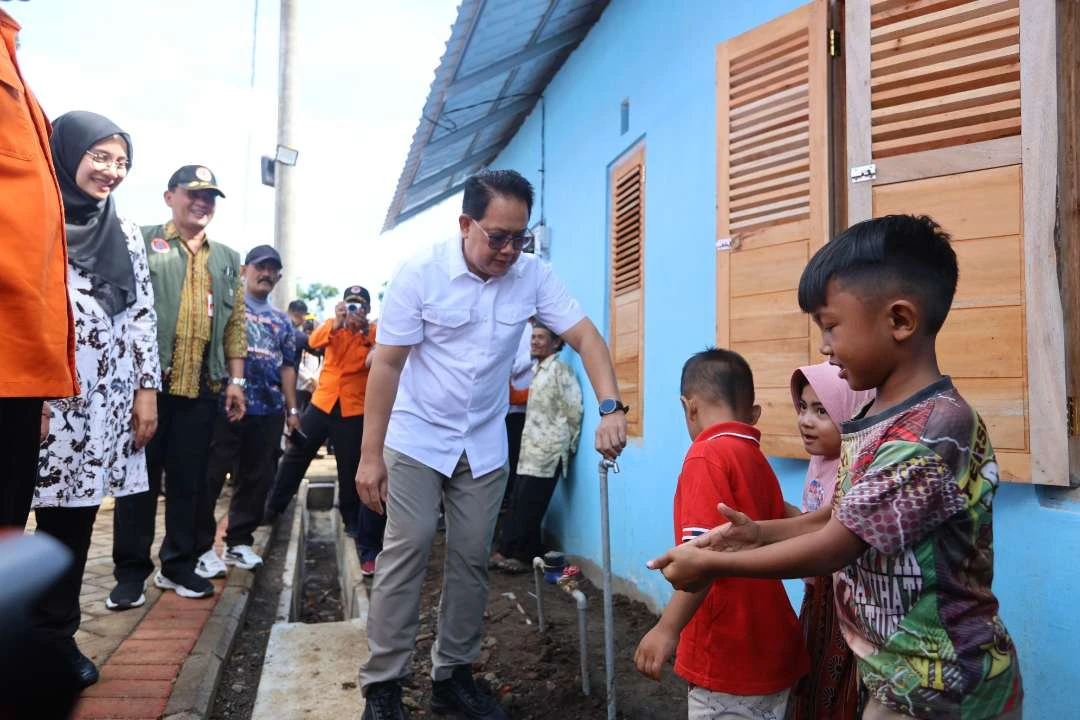korban-banjir-bandang-2022-di-kalibaru-banyuwangi-dapat-rumah