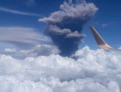 Erupsi Gunung Raung, Bandara Banyuwangi Tetap Operasi – TIMES Banyuwangi