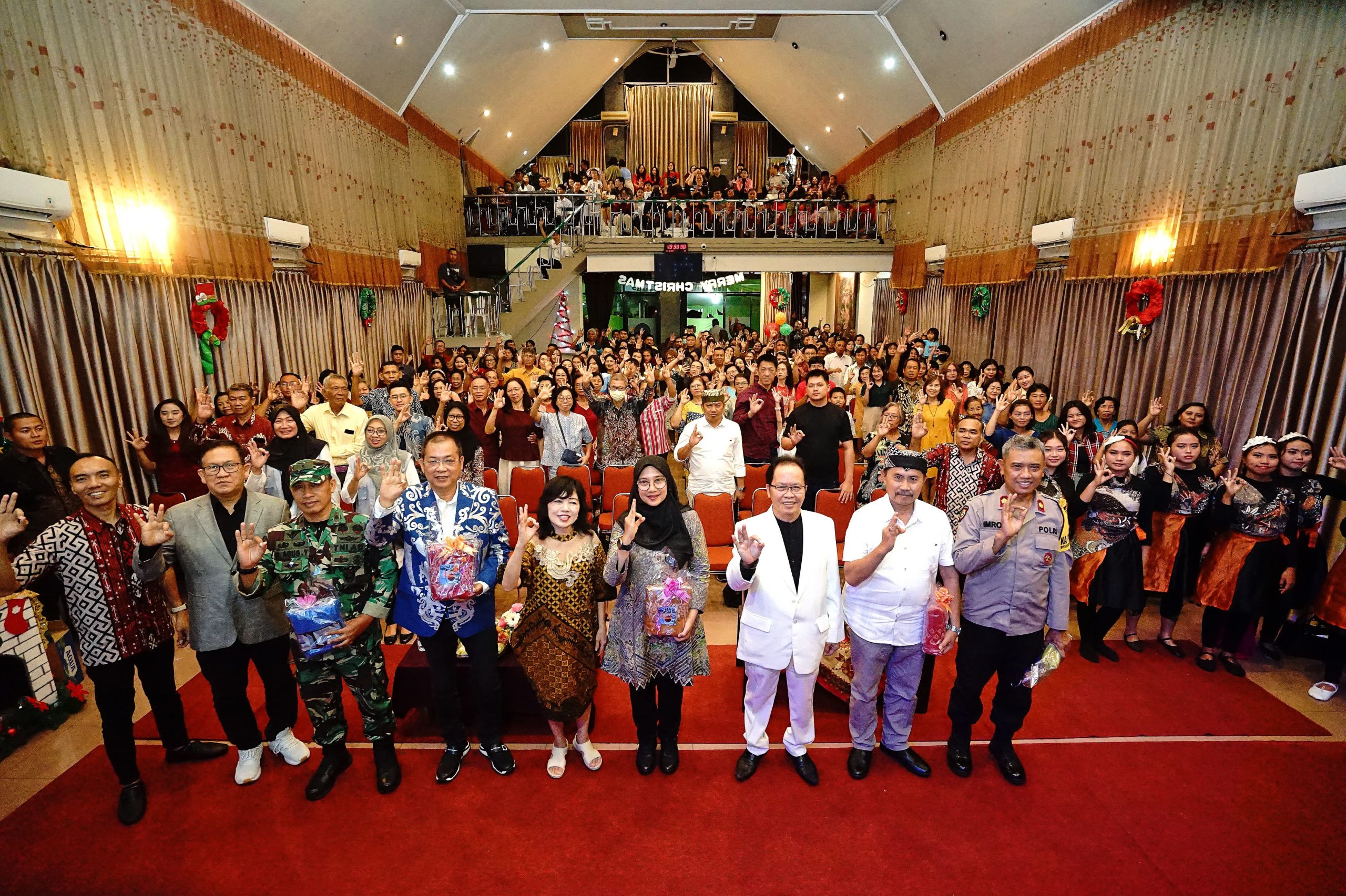 natal-2024,-ini-harapan-bupati-ipuk-saat-kunjungi-umat-kristiani
