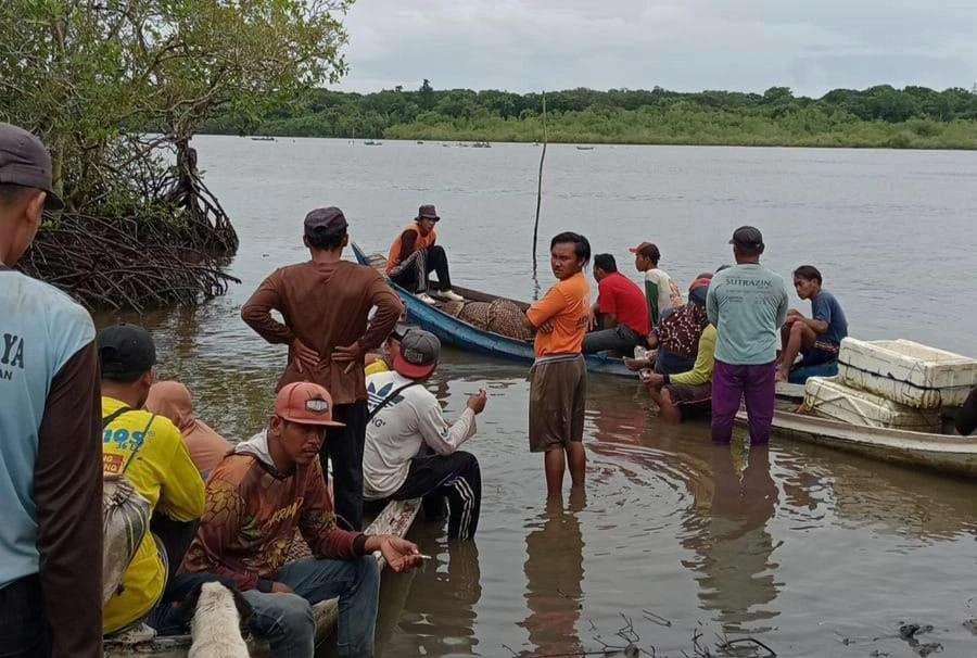 kejar-perahu,-nelayan-pencari-kerang-di-banyuwangi-malah-tenggelam