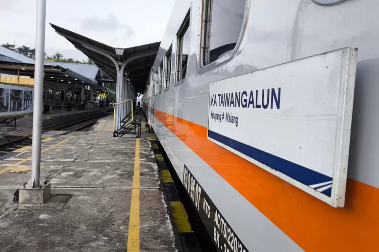 stasiun-malang-jadi-favorit-untuk-libur-tahun-baru,-mayoritas-penumpang-dari-banyuwangi