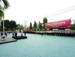 Diikuti Ratusan Personel Gabungan, Bupati Ipuk Pimpin Apel Pengamanan Malam Tahun Baru
