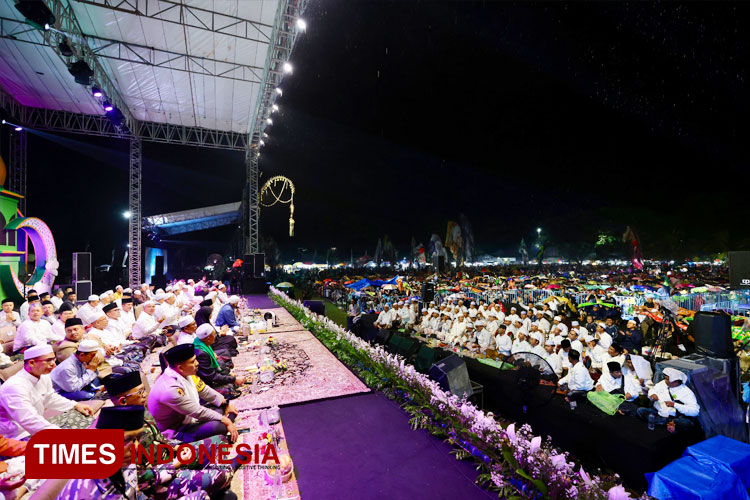 banyuwangi-rayakan-pergantian-tahun-dengan-sholawatan-dan-doa-bersama-–-times-banyuwangi