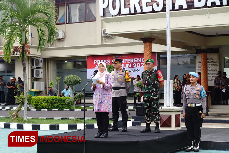 bupati-ipuk-pimpin-apel-pengamanan-malam-tahun-baru-banyuwangi-–-times-banyuwangi