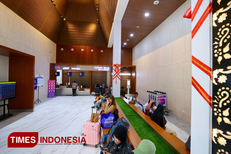 jadi-gerbang-wisatawan,-nuansa-etnik-osing-warnai-stasiun-banyuwangi-kota-–-times-banyuwangi