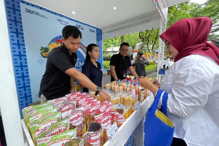 kisah-sukses-rumah-bumn-binaan-bri-di-kotamobagu:-wadah-umkm-semakin-berdaya-dan-bertumbuh