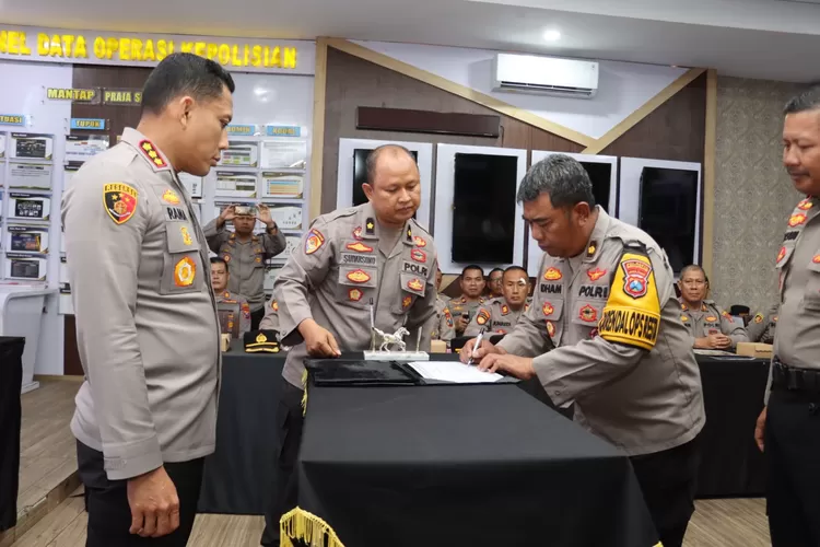 tingkatkan-kinerja-dan-pelayanan,-polresta-banyuwangi-laksanakan-gelar-sosialisasi-dipa-ta-2025