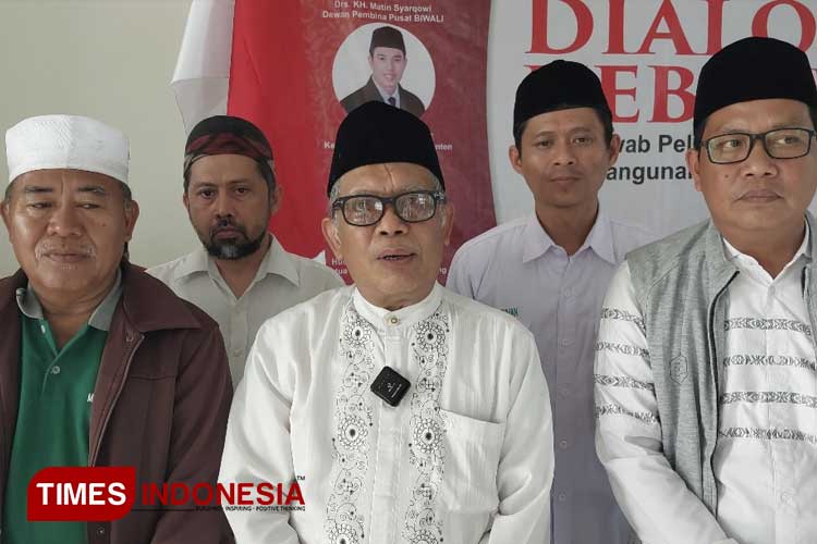 soroti-polemik-pik-2-di-banten,-kh-matin-syarkowi:-jangan-ada-isu-sara-–-times-banyuwangi