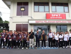 Kapolresta Banyuwangi Lepas Atlet Bola Voli U-15 Menuju Kejurprov Jawa Timur di Sidoarjo